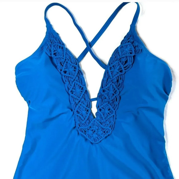 Christina NWT turquoise blue Crochet Front One piece woman swimsuit Size Large - Picture 2 of 10